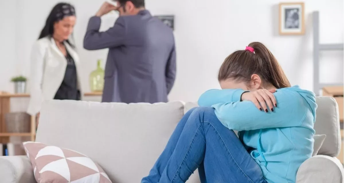 Tips Mengatasi Trauma Anak Akibat Kondisi Broken Home
