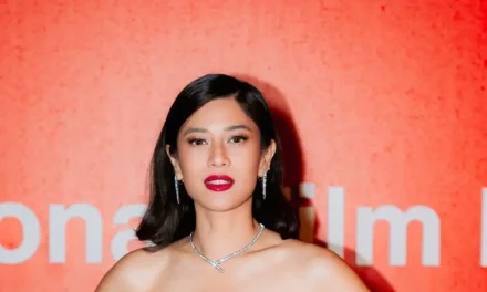 Mengenal Sosok Cantik Dan Juga Inspiratif, Dian Sastrowardoyo