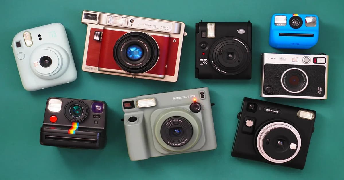 Sederet Kamera Polaroid