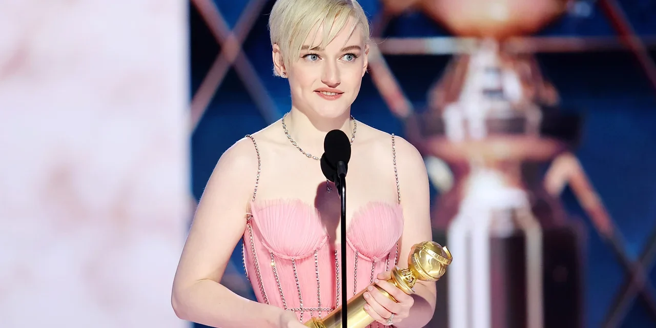 Julia Garner: Perjalanan Karier Yang Bersinar Di Industri Hollywood