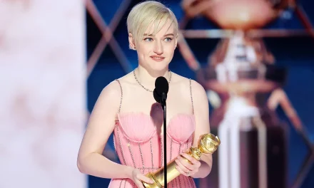 Julia Garner: Perjalanan Karier Yang Bersinar Di Industri Hollywood