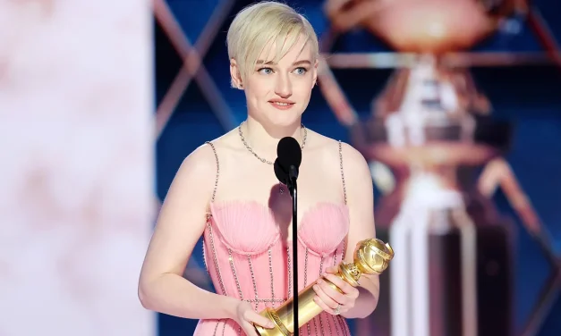 Julia Garner: Perjalanan Karier Yang Bersinar Di Industri Hollywood