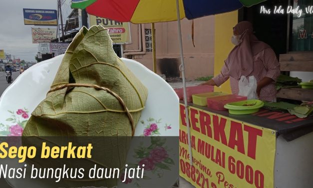Sego Berkat Jogja: Nasi Bungkus Daun Jati Yang Bikin Ketagihan